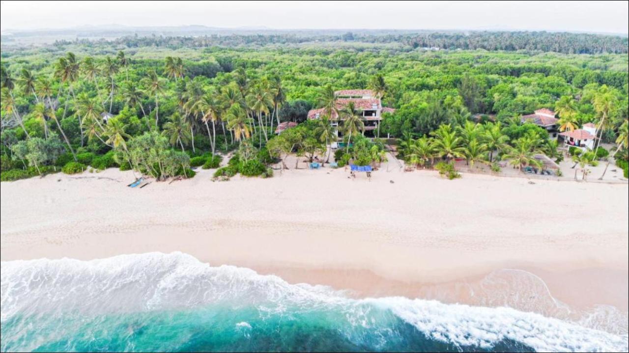Serein Beach Hotel Tangalle Exterior photo