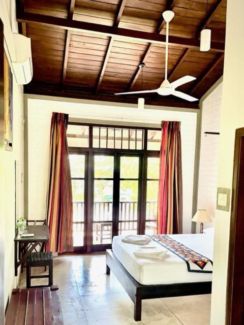 Serein Beach Hotel Tangalle Exterior photo