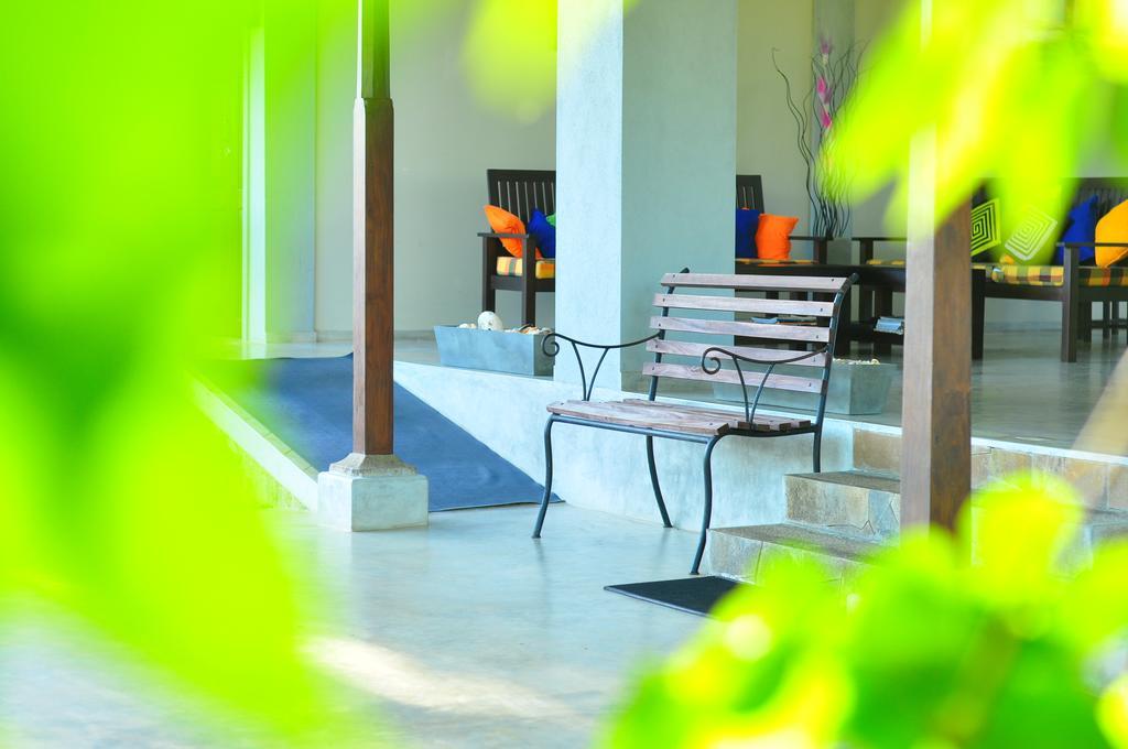 Serein Beach Hotel Tangalle Exterior photo