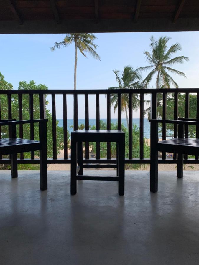 Serein Beach Hotel Tangalle Exterior photo